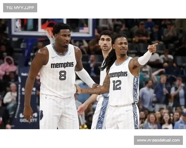 孟菲斯灰熊与犹他爵士达成交易，小贾伦杰克逊等球员换回多个首轮签